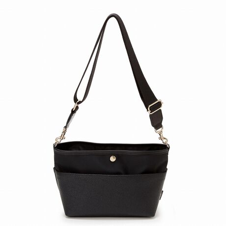 [^:503086100325]s肰ȂA{MR{obOtؗȌoƂ͗ȏȂlƁA3̕ƂẴCtX^CɂȎxW߂铡{MƂ̃XyVȃR{ACeIxł킹ƎdˁA{̂ƂƂlߍ񂾁Ał͏oƂ̂łȂMłBlC̃IV?ifށEXRb`N?CƃiC̃Rq?l[VŎdグM`V_[BՂ}`ƂAڈȏ̗eʂ𔭊܂BobO\ʂɂ3̃z?PbgAɂ͕z?PbgtŁAqɂȂ肪ȏ̎[ɂ܂BVʂ̓t@Xi[J̈S݌vBJWAi悭ĂAl̃V_[obOBXRb`OCcăXRbghŔ̖͗lRU[̕\ʂɂƂɗR闱̃V{HPVCfނ֎{lCV[YBU[CNȖ킢[\ƁALYJɂ^tBi摜̓Tv̂߁AFTCYAdlɕύXꍇ܂̂ŁA\߂B