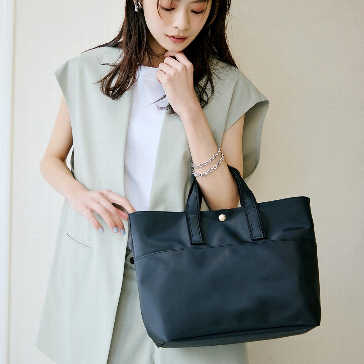 WEB限定【VERY 10月号掲載】リプルネオレザー2wayA4トートバッグ