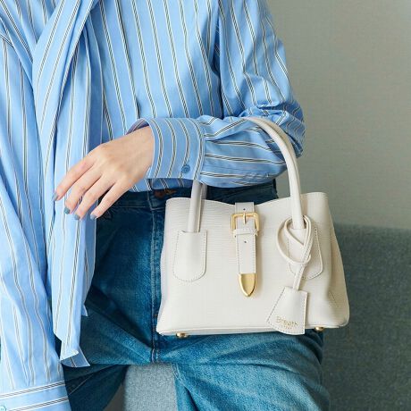 [^:503085000524]sXpCXIɎ|CgobOtlC̃vV[YɁAԂ̃xgƃ^̑ڂ䂭~jg[gԓBRƂtHɒZ߂̃nhŃNVJɎdグfUĆAwȂǂ̃tH[}V[畁îd₨o|܂ŁAʂɃ}b`܂BRpNgȃTCYȂL߂ɂƂ}`ɂAڈȏ̗eʂ𔭊B̓t@Xi[|Pbgɂ2̃Xy[XɎd؂Ad₷݌vɁBV_[tȂ̂Ō|΂ߊ|OKłB͐M̂CO̒gHŐYĂ܂Bvce͂ƓKxȍd锭CPVCɂĝ悤Ȍ^{AN[ȕ\lC̃V[YB≘ꂪڗɂyʂŁAfC[[XɍœKBi摜̓Tv̂߁AFTCYAdlɕύXꍇ܂̂ŁA\߂BPCΉF~A4[F~nh̒F26cmnh̍F10cmV_[xg̒F93cm-110cm|FZ̐FFS[hobǑJ^CvFxgttbv}OzbN|PbgOFȂ|PbgFI[v|Pbg1sXpCXIɎ|CgobOtlC̃vV[YɁAԂ̃xgƃ^̑ڂ䂭~jg[gԓBRƂtHɒZ߂̃nhŃNVJɎdグfUĆAwȂǂ̃tH[}V[畁îd₨o|܂ŁAʂɃ}b`܂BRpNgȃTCYȂL߂ɂƂ}`ɂAڈȏ̗eʂ𔭊B̓t@Xi[|Pbgɂ2̃Xy[XɎd؂Ad₷݌vɁBV_[tȂ̂Ō|΂ߊ|OKłB͐M̂CO̒gHŐYĂ܂Bvce͂ƓKxȍd锭CPVCɂĝ悤Ȍ^{AN[ȕ\lC̃V[YB≘ꂪڗɂyʂŁAfC[[XɍœKBi摜̓Tv̂߁AFTCYAdlɕύXꍇ܂̂ŁA\߂BPCΉF~A4[F~nh̒F26cmnh̍F10cmV_[xg̒F93cm-110cm|FZ̐FFS[hobǑJ^CvFxgttbv}OzbN|PbgOFȂ|PbgFI[v|Pbg1sXpCXIɎ|CgobOtlC̃vV[YɁAԂ̃xgƃ^̑ڂ䂭~jg[gԓBRƂtHɒZ߂̃nhŃNVJɎdグfUĆAwȂǂ̃tH[}V[畁îd₨o|܂ŁAʂɃ}b`܂BRpNgȃTCYȂL߂ɂƂ}`ɂAڈȏ̗eʂ𔭊B̓t@Xi[|Pbgɂ2̃Xy[XɎd؂Ad₷݌vɁBV_[tȂ̂Ō|΂ߊ|OKłB͐M̂CO̒gHŐYĂ܂Bvce͂ƓKxȍd锭CPVCɂĝ悤Ȍ^{AN[ȕ\lC̃V[YB≘ꂪڗɂyʂŁAfC[[XɍœKBi摜̓Tv̂߁AFTCYAdlɕύXꍇ܂̂ŁA\߂BPCΉF~A4[F~nh̒F26cmnh̍F10cmV_[xg̒F93cm-110cm|FZ̐FFS[hobǑJ^CvFxgttbv}OzbN|PbgOFȂ|PbgFI[v|Pbg1