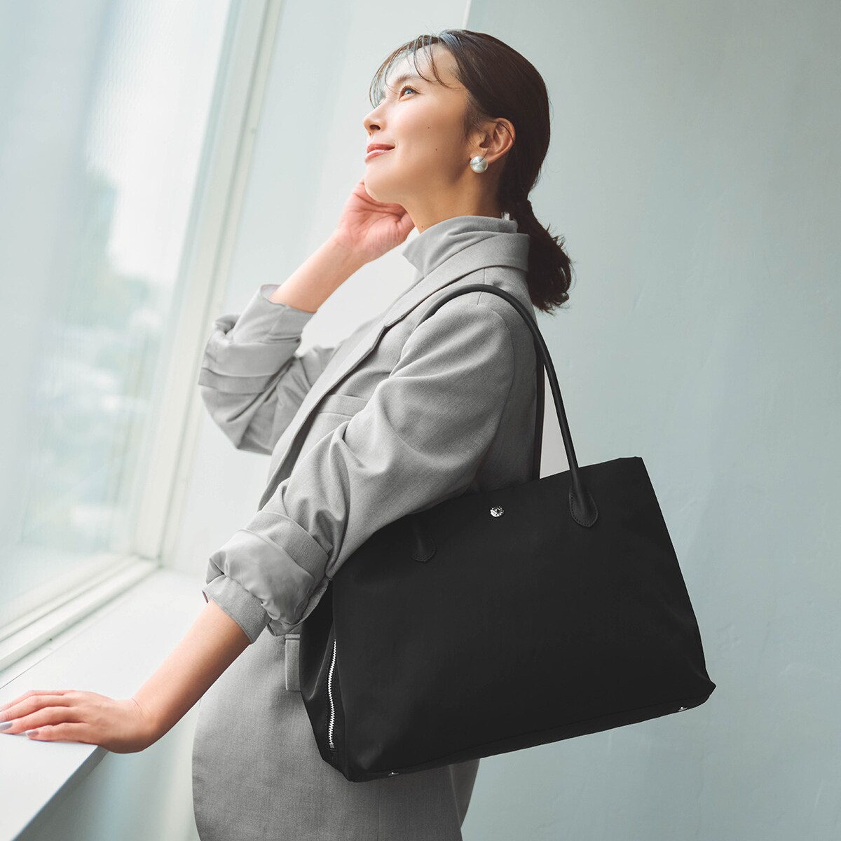 お受験面接入学式に大容量濃紺フォーマルバッグ／お母様用お受験