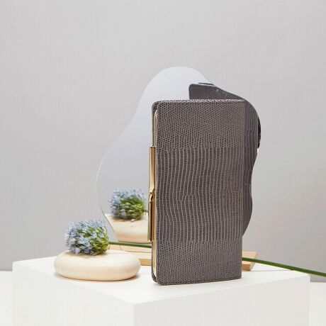 [^:5111480004]yfBAzh}gptWerh}uXJbƃWpvmgpiO[WjGfځEVERY6@~gO[fځECREA6@~gO[fڑl̏ɎGKgȒzB㎿ȃC^AU[ɃU[h̃G{X{ANVJŒmIȕ͋ĆBlۂŃNb`obÔ悤ȃfUCɎdグ܂BJǂAK̓t@Xi[tAJ[h|Pbgɂ}`̂łՂ[ł܂BLUCIA[`A]`C^AŁqDȌrӖAiȃU[h^U[gpV[YłBi摜̓Tv̂߁AFTCYAdlɕύXꍇ܂̂ŁA\߂B̏i2019NAuTOPKAPI VACCHETTAvuTOPKAPIvփuhύXƂȂ܂BꕔYɂقȂuhSƂȂ܂BύXԒ͐VSݒv܂Aiiɂ͑Se܂B