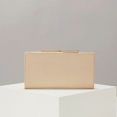 [^:5111480004]yfBAzh}gptWerh}uXJbƃWpvmgpiO[WjGfځEVERY6@~gO[fځECREA6@~gO[fڑl̏ɎGKgȒzB㎿ȃC^AU[ɃU[h̃G{X{ANVJŒmIȕ͋ĆBlۂŃNb`obÔ悤ȃfUCɎdグ܂BJǂAK̓t@Xi[tAJ[h|Pbgɂ}`̂łՂ[ł܂BLUCIA[`A]`C^AŁqDȌrӖAiȃU[h^U[gpV[YłBi摜̓Tv̂߁AFTCYAdlɕύXꍇ܂̂ŁA\߂B̏i2019NAuTOPKAPI VACCHETTAvuTOPKAPIvփuhύXƂȂ܂BꕔYɂقȂuhSƂȂ܂BύXԒ͐VSݒv܂Aiiɂ͑Se܂B