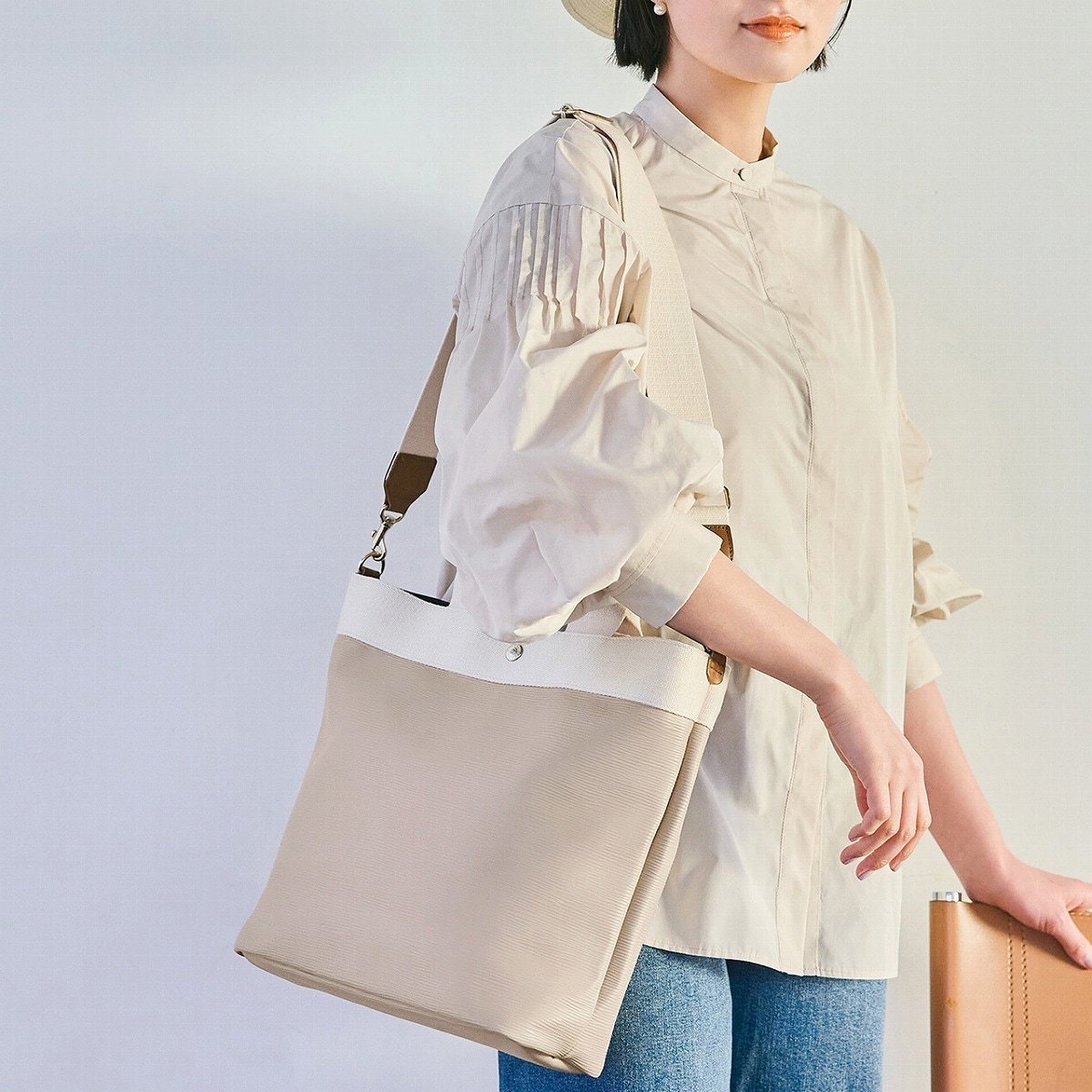 WEB限定【VERY 10月号掲載】リプルネオレザー2wayA4トートバッグ