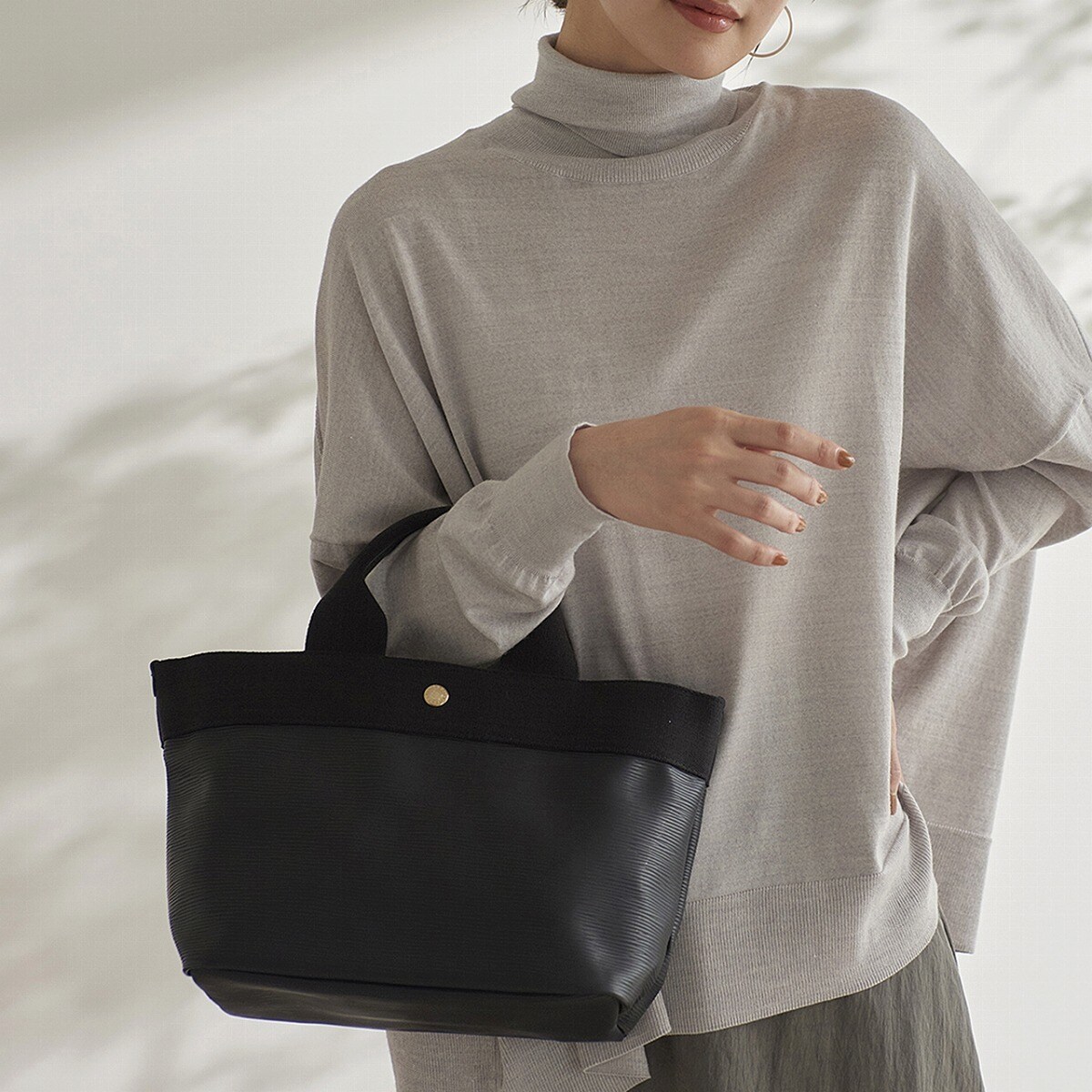 VERY 10月号掲載】リプルネオレザー・ミニトートバッグ【雨 キズ にも