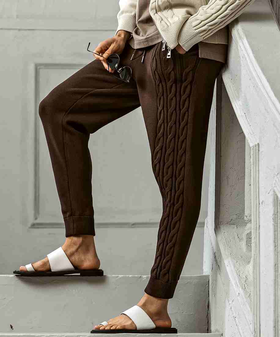 エイケイエム コンテンポラリー（AKMContemporary）/AKM Contemporary サイドケーブルニットパンツ【WEB/直営店限定】 AKM Contemporary サイドケーブルニットパンツ【WEB/直営店限定