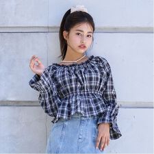 ラブトキシック(Lovetoxic)のチェックオフショルブラウス