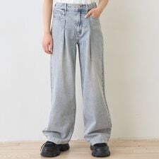 タックワイドデニムパンツ