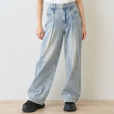タックワイドデニムパンツ