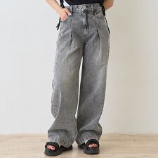 タックワイドデニムパンツ