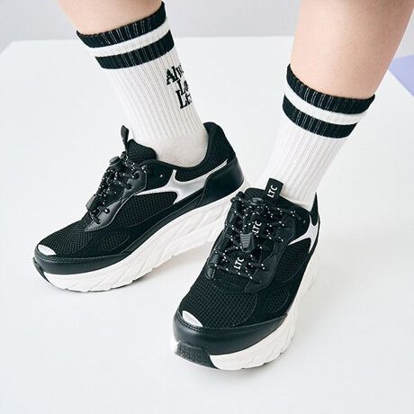 [^ԁF8353406]y₩Ȃ͂SnŔɂXj[J[łBh[R[hdl̂߁AR΂ɃNN͂Ƃł܂B~ɂ͒ʋC̗ǂfނgpĂ̂́BwZ^ȂǁA܂܂ȃV[Ŋ􂷂ACełB