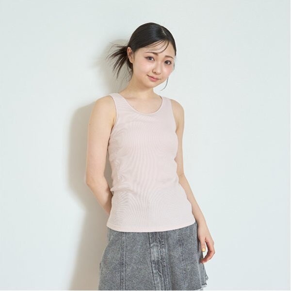 裾ロゴ短丈タンクトップ | ラブトキシック(Lovetoxic) | マルイウェブ