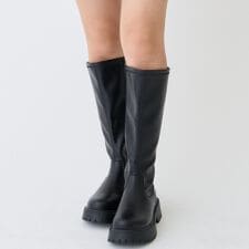 ラブトキシック(Lovetoxic)のインソールつきロングブーツ