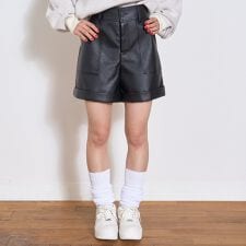 【LTXC】合皮ショートパンツ