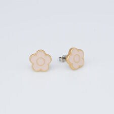 ピアスの位置はどこがいい おすすめや人気の位置と決め方 意味や名称まで ファッション通販 マルイウェブチャネル