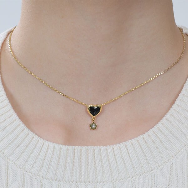 【国内発送】MARYQUANT ヴィンテージスタイルロンバスネックレス マリークワント(MARY QUANT) ネックレス・ペンダント の一覧