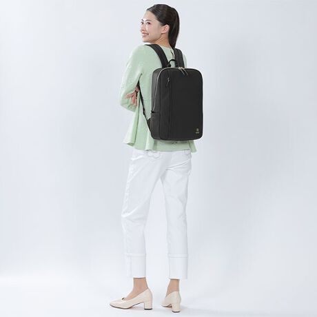 スクエアマルチファンクション リュック | マリークワント(MARY QUANT  