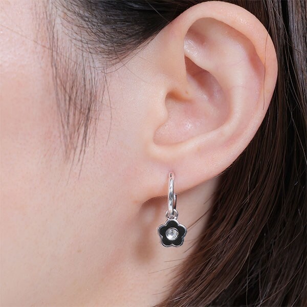2-5日着 MARY QUANT チャームMIX デイジー ハート リボン ピアス MARY QUANT ピアス マリークワント mary quant ハーフストーン