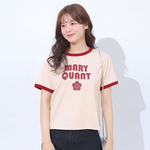 袖フレアサインロゴ プルオーバー | マリークワント(MARY QUANT