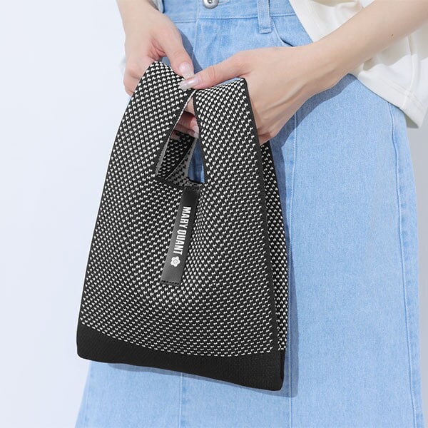 2-5日着 MARY QUANT ロゴテープ メッシュニット ミニトート MARY QUANT ONLINE SHOP｜マリークヮントオンラインショップ