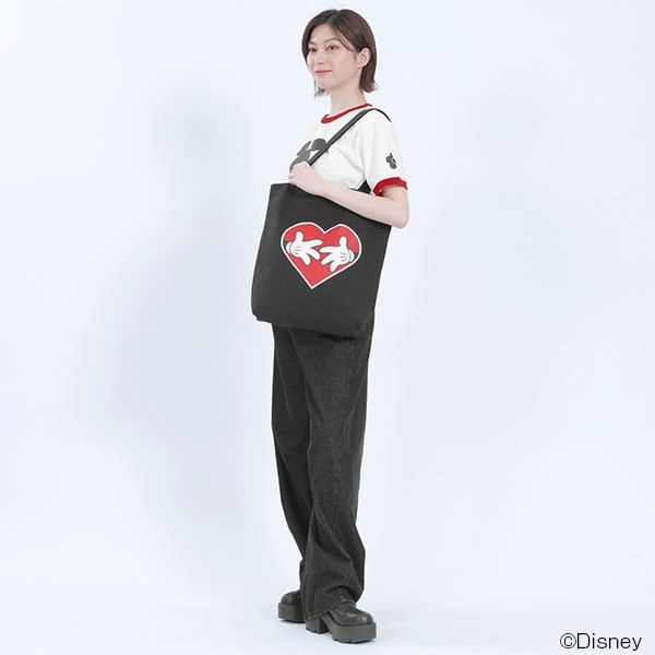 マリークワントミニーマウス バックプリントデザイン Tシャツ（ブラック） マリークワント MARY QUANT ミニーマウスバックプリントデザイン