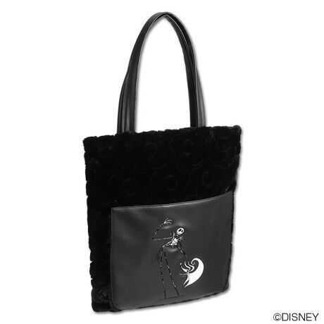 yMARY QUANT THE NIGHTMARE BEFORE CHRISTMAS DESIGN COLLECTIONzt@[ɎhJ荇|Pbggݍ킹g[gobOB|CgEFRONT̍|PbgɃWbN[hJfUCE{̃t@[ɂ̓fCW[}[ÑAEgCLgXeb`ŕ\EFRONT|PbgɓRNV́u~jg[gv傤ǓdlEBACK͍ɂĂmƂ̖CyEBACKɂMARY QUANTŠ^EIWil[tOF|Pbg~1Ft@Xi[|Pbg~1R[fBl[gLLTCŶ킪TCYŁACxg⃉Cuɂ􂵂܂B[^:225-813059]