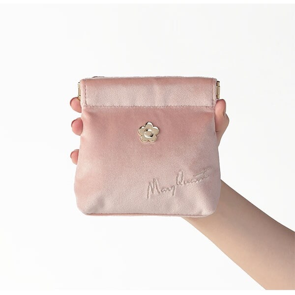 [}C]xxbg^fCW[ olN`|[`/}[NgiMARY QUANTj sN