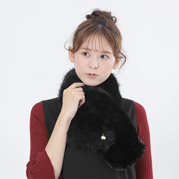 [}C]GROt@[ }t[/}[NgiMARY QUANTj ubN