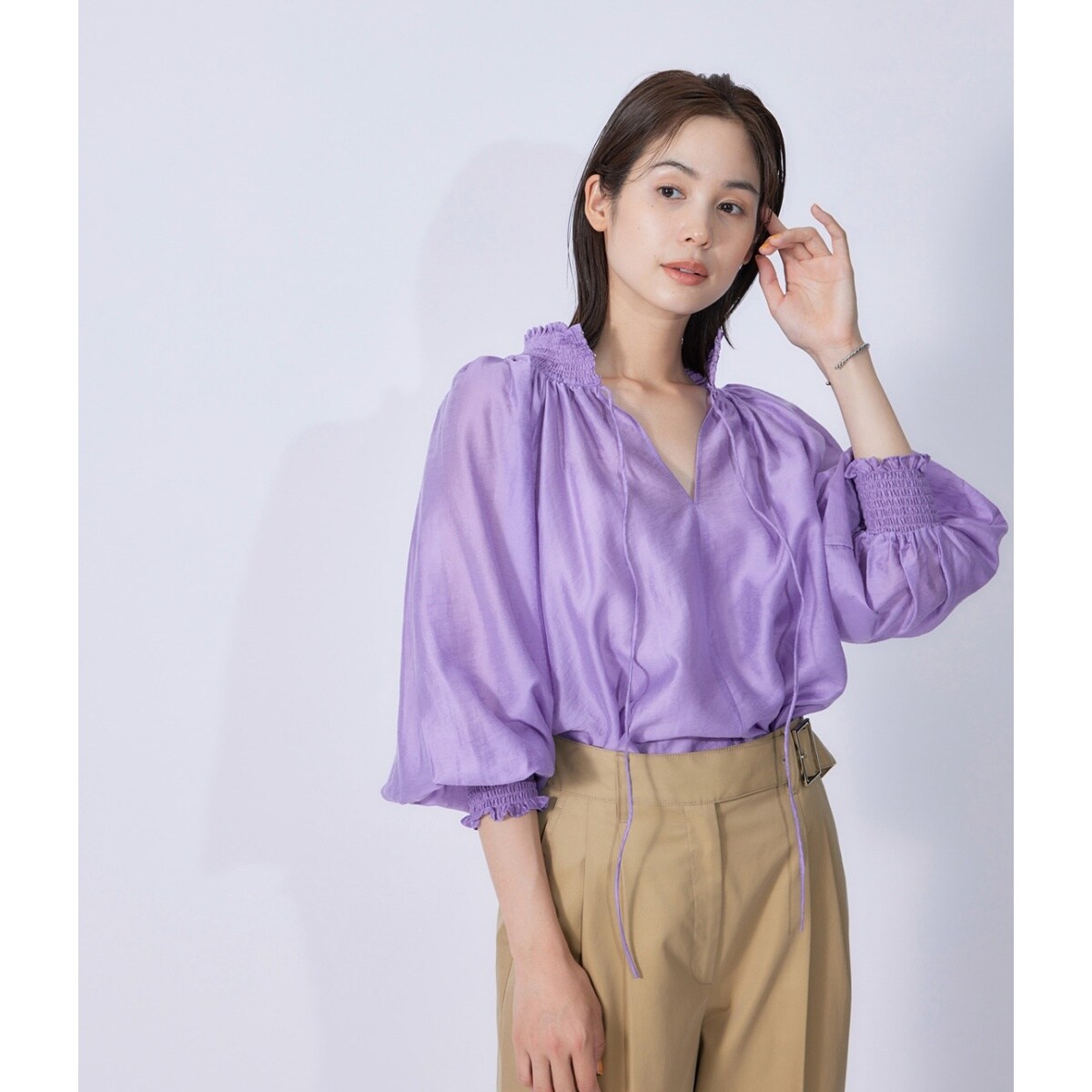 ROPÉ ロペ　前後2WAYシャーリングカラーブラウス　パープル　ゆったり ROPÉ ロペ前後2WAYシャーリングカラーブラウスパープルゆったり