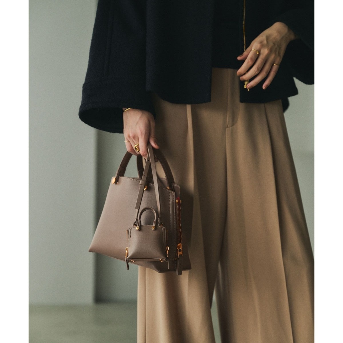 E'POR】Y BAG Medium （サイドジップトートバッグ） | ロペ(ROPE