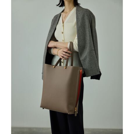 [^ԁFGGX85130]yfUCzE3\Ŏ[ACe𐮗ڂ₷EetŎAp\RA4TCY̎₷TCYEʋ΃obOAdobOArWlXobOƂĂ߁EItBXoŕKvȂ̂oƂłA삪݂Ec^Ȃ̂ŁAʋΎȂǂ̓dԓl݂ŎזɂȂȂAXgXt[IE̋ANZgɂȂ荂̈ۂɁEO\ȃXgbvtȂ̂ŁAnhorV_[2way̎\EX[cɂ͂AItBXJWAɂ킹₷fUCBl̂ꂢ߃R[fɂ킹₷̂ŁAoւ̍킹----------------------------|PbgFiɃI[v2At@Xi[1jA4[FPC[F13C`\tV_[FOEJFt@X^[eF肻̑F}`̃TChWbv͊J----------------------------yJ[z{̃J[~TChJ[E(01)ubN~X[L[u[E(11)zCgn~ubNnh̓g[vłBE(16)zCgn~x_[E(20)_[NuE~IWE(27)x[W~ItzCgnh̓ubNłBE(38)J[Ln~zCgE(45)u[n~u[͑SFƂS[hłByfށz{̂̓IWiŊJ_utFCXX[XfޗnɃTCN|GXefނ̗pyE'POR(y G|[ )zZnCubg[J[̂߂̃GKgƋ@\˔ROPE'ɂ̐Vʋ΃obOfr[BHYBRID WORKER P邽߂ɁAobOsRu ƂƂ̂BAGvBELEGANCE(GKX)~ TECHNIQUE(@\) = ELEGANTIQUE(@\)ELEGANTIQUE(@\)ɂāAċzԂ 3 bŐgxx\ɂAɂ̐VdobOV[YłBy2025Nf Y BAGV[YzEA4[Y BAG Medium+ii:GGX85190jY BAG Large ii:GGX85130 i:GGX84930jY BAG Wide  ii:GGX85140 i:GGX84990jY BAG Shoulder Largeii:GGX85160 i:GGX84960jEA4[sY BAG Miniii:GGX85100 i:GGX84950jY BAG Medium ii:GGX85110 i:GGX84940jY BAG Picoii:GGZ85020jY BAG Shoulder Microii:GGX85900jY BAG Shoulder Miniii:GGX84451jY BAG Shoulder Mediumii:GGX85150 i:GGX84970jY BAG LargeiԁiGGX84130j̐ViԂłB኱̎dlύXꍇ܂B̏íASDGs̊ϓ_sDzɕ񂾌`ōA͂܂B摜̏i̓TvłB ۂ̏iƎdlAHATCYقȂꍇ܂BBeꏊ⃉CeBOAg̃j^[ɂĐF̌قȂꍇ܂BĩJ[͉摜̐FQƂB͎dl̂߁AFƈقȂꍇ܂B