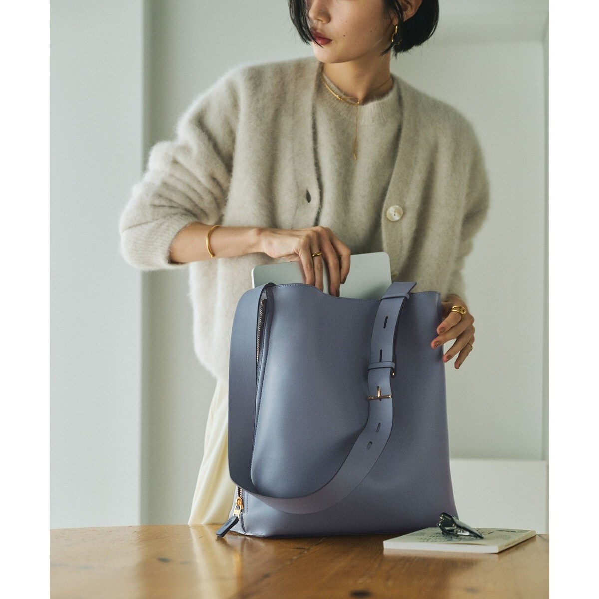 E'POR】Y BAG Shoulder Large【通勤】【A4対応】【ドラマ着用】 | ロペ