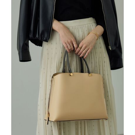 [^ԁFGGX85110]yfUCzEO\ȃV_[XgbvtȂ̂ŁAnhorV_[2way̎\EMiniLarge̒ԃTCYŁAʋ/dɂxɂg₷Eʋ/dłPCA4TCY͎̎Ȃ̃TCYE~jobOɓȂA܂ݎPPA500mlybg{gE[\EetłƎÉA^񒆂Ƀt@Xi[|Pbgt3\Eڂ₷̏oꂪX[YɂłA삪݂E̋ANZgɂȂ荂̈ۂ--------------------------------|PbgFiɃI[v1At@Xi[1jA4/13C`PC̎[FstV_[FOEJFt@Xi[eF肻̑F}`̃TChWbv͊J--------------------------------yJ[z{̃J[~TChJ[E(01)ubN~X[L[u[E(07)[O[~sNx[WE(16)zCgn~x_[E(20)_[NuE~IWE(27)x[W~ItzCgnh̓ubNłBE(45)u[n~u[E(50)p[v~y[u[͑SFƂS[hłByfށz{̂̓IWiŊJ_utFCXX[XfޗnɃTCN|GXefނ̗pyE'POR(y G|[ )zZnCubg[J[̂߂̃GKgƋ@\˔ROPE'ɂ̐Vʋ΃obOfr[BHYBRID WORKER P邽߂ɁAobOsRu ƂƂ̂BAGvBELEGANCE(GKX)~ TECHNIQUE(@\) = ELEGANTIQUE(@\)ELEGANTIQUE(@\)ɂāAċzԂ 3 bŐgxx\ɂAɂ̐VdobOV[YłBy2025Nf Y BAGV[YzEA4[Y BAG Medium+ii:GGX85190jY BAG Large ii:GGX85130 i:GGX84930jY BAG Wide  ii:GGX85140 i:GGX84990jY BAG Shoulder Largeii:GGX85160 i:GGX84960jEA4[sY BAG Miniii:GGX85100 i:GGX84950jY BAG Medium ii:GGX85110 i:GGX84940jY BAG Picoii:GGZ85020jY BAG Shoulder Microii:GGX85900jY BAG Shoulder Miniii:GGX84451jY BAG Shoulder Mediumii:GGX85150 i:GGX84970jY BAG MediumiԁiGGX84110CGGX83000CGGX82500j̐ViԂłB኱̎dlύXꍇ܂B̏íASDGs̊ϓ_sDzɕ񂾌`ōA͂܂B摜̏i̓TvłB ۂ̏iƎdlAHATCYقȂꍇ܂BBeꏊ⃉CeBOAg̃j^[ɂĐF̌قȂꍇ܂BĩJ[͉摜̐FQƂB͎dl̂߁AFƈقȂꍇ܂B