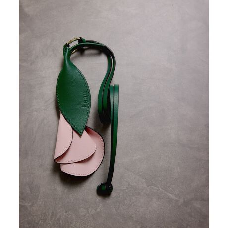 [^ԁFGGZ95010]yfUCztXɂ䂩̂ԁupW[v`[tA\tgɂȂ߂ṽ`[łBS[hbL̓dOɌ΂ꂽvŔA񂩂牺ăANZT[̂悤ɎgAOɌtăL[`[ƂĂgp\łB܂At̊vROāupanier vine shoulder bagiGGX95010jṽV_[іڕɕt΁AobO`[ɂȂ}`Ɋ􂵂܂Byfށz\tgiȂ߁jꂽvgpB痿ɂFŁAN₩ŔFɎdグĂ܂By`[ CAbvzEupW[v`[t̃`[panier pansy ring charmiL[/obO`[ElbNXjiԁFGGZ95010Eu`[bvv`[t̃`[panier tulip ring charmiL[/obO`[ElbNXjiԁFGGZ95000Eu[v҂ݕv`[t̃`[panier rope ring holderiL[/obO`[ETvX/Klz_[jiԁFGGZ95020摜̏i̓TvłBۂ̏iƎdlAHATCYقȂꍇ܂BBeꏊ⃉CeBOAg̃j^[ɂĐF̌قȂꍇ܂BĩJ[͉摜̐FQƂB͎dl̂߁AFƈقȂꍇ܂B