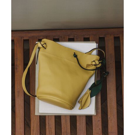 [^ԁFGGX95010]yfUC|CgztX암̃][gnATgỹ}VFUɌԉĂC[WăfUCobOłBuvinev̈Ӗ́AgijhƂAāijɐA̖܂lqobOŕ\Ă܂Bnh͍D݂̈ʒuŌԂƂłAnhobOAV_[obOANX{fBobO3WAYŎgdlłB--------------------------------JF}Olbg|PbgFȂA4[FstV_[F--------------------------------yfށz\tg₳ꂽvgpB痿ł̐Fɂ蔭F̗ǂdオɁBnɂ̓|GXẽ}CNXG[hn̗pA_炩ɓރ^b`܂B摜̏i̓TvłBۂ̏iƎdlAHATCYقȂꍇ܂BBeꏊ⃉CeBOAg̃j^[ɂĐF̌قȂꍇ܂BĩJ[͉摜̐FQƂB͎dl̂߁AFƈقȂꍇ܂B