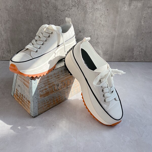 新品 RANDA ホワイトスニーカー LL 25.5 23春夏新作＞【22.5-25.5】クリアソールフラワー刺繍スニーカー