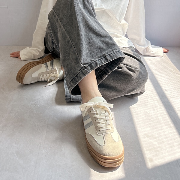 ヒナ デイ グリーン(Hina Day Green) スニーカー の通販