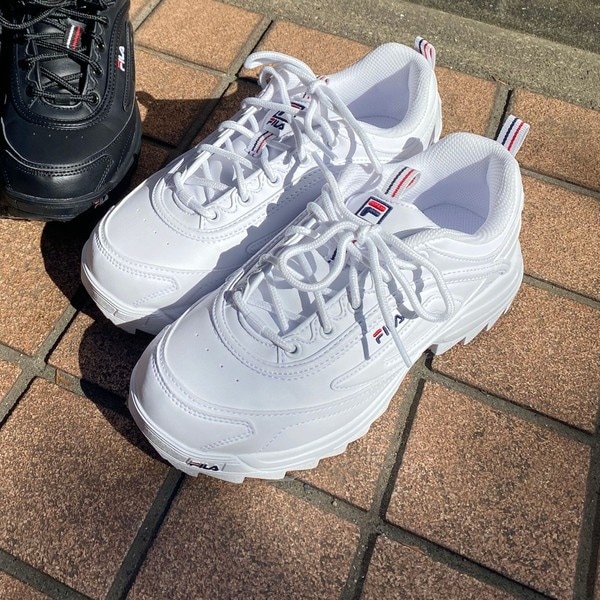 Fila フィラ レディース しな スニーカー 【Fila Disruptor 2】 サイズ US_8.5W(25.5cm) White Navy