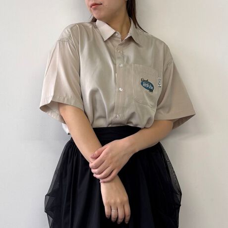 [^ԁF5263-8103]lC̃N[\[_hJ̃VcoIjZbNXŒpł郌M[VcVGbgƂƂTCYőlJWAɒĒ܂BƂ݂̂fފ藎ۂɁBẲHDƂĂ劈ȈꖇłBOł̎Be摜́A̓ŐFČꍇ܂Bi̐F́AX^WIBẻ摜QƂB܂Aql̂gPCEX}[gtH̃j^[ȂǂɂFقȂČꍇ܂B\߂̏ゲB