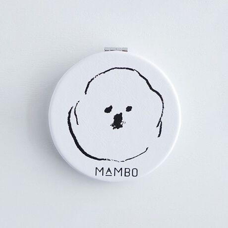 [^ԁF5163-2010]CXg[^[ 삢Â݂̕`ArVEt[[`[tBlC MAMBO V[YɁA_uRpNg~[o܂BRpNg~[̕\ʂɂ͈炵MAMBOBʂɂЂԂƁA͂ςŖC MAMBO ܂BɓރTCYB\ʂ̓|E^fނ̍vŁAƂƂGłB