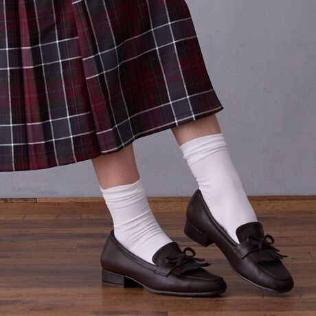 [^ԁF5863-7005]I[R[fɑQȃ[q[[t@[oBʊ郌U[fނɃtWƃ{{ꂽꑫŐ▭ȍ̃q[͕₷͂rʂQȂ̂ŃTCY傫߂̕╝Lɂ߂łIgݍ킹ŃI[V[Yp\ȃfUCȂ̂ŃX^CO̕L܂B