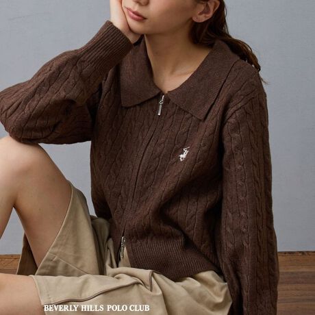 [^ԁF5563-6312]lCBHPC̃P[u҂݃J[fBKNbvhɂȂĐVoItBbgVGbgɔzF|CghJڂ䂭ꒅŤPiƂĂC[hɂ܂킹閜\ACe傫߂ȋ܂̌`Ɨ̊̂P[u҂݂ACeƂ̑QItJt@Xi[gp̂߁AقǂăCi[̒Ȃ߂łBBEVERLY HILLS POLO CLUB1982NAT[X̍ZXro[qYŐ܂܂B p܂̓`Zg|h̎gfBVi}Chx[XɁAEGXgR[Xg̗zCŖ邢NIȃC[WRZvgɓWJĂ܂Bpfg163cm fډ摜̏i̐F́A Beꏊ̓ȂǂɂFقȂČꍇ܂Bi̐F́AnAbv̉摜QƂB܂Aql̂gPCEX}[gtH̃j^[ȂǂɂFقȂČꍇ܂B\߂̏ゲB