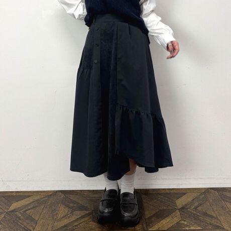 [^ԁF5563-0222]AVg[ȃfUCۓIȃtAXJ[gBXG[h̋NёfނƂّ̈fގgH~炵ꖇłBFnzF̃J[Oł܂Ƃ߂邱ƂŐ؂ւ̃fUC𐶂lXȃgbvXƍ킹₷̂|Cg͂Ƃ̃jbgƂ̍킹łԂꂵȂ悤ɂA̓tAʂՂƂƂ蓮̂VGbgɂȂ悤܂B[t@[͂A~ɂ̓Ou[cȂǂƂ̍킹߂łB19CgO[pfg163cm fډ摜̏i̐F́A Beꏊ̓ȂǂɂFقȂČꍇ܂Bi̐F́AnAbv̉摜QƂB܂Aql̂gPCEX}[gtH̃j^[ȂǂɂFقȂČꍇ܂B\߂̏ゲB