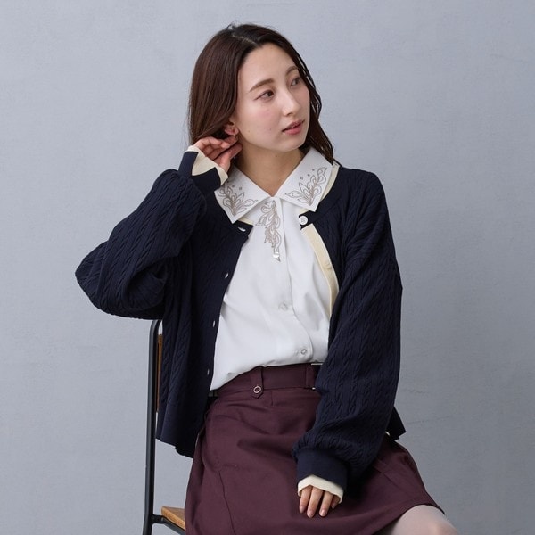 刺繍デザインブラウス