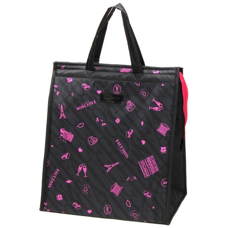 [^:0005660005]H͊сIFAUCHON̊{NwfUCŕ\܂BfUĆFMerciIEV[IiE肪ƂIjłBP[LBOXۂA傫߂̐`ʁAۗobNBFAUCHONlC̒Ԃ̌`łB[FAUCHON]1886NnƈȗAp }h[kLŔǋ̎p鐢E̔HgbvuhuFAUCHONvBpAtX͂ƂAẼOF߂H̃XeC^XuhƂďɐH̐E[hĂ܂B