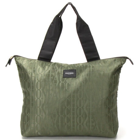 [^:0012330001]obOŎ[ł̃g[gobOBwʂ̃e[vX[cP[XL[obÕXChnhɎ̂ŁAig͂Asoɂ֗ȃACełBFAUCHONlC̏vȃWK[hnō܂BF̓GKgɂgpAC{[łB[FAUCHON]1886NnƈȗAp }h[kLŔǋ̎p鐢E̔HgbvuhuFAUCHONvBpAtX͂ƂAẼOF߂H̃XeC^XuhƂďɐH̐E[hĂ܂B