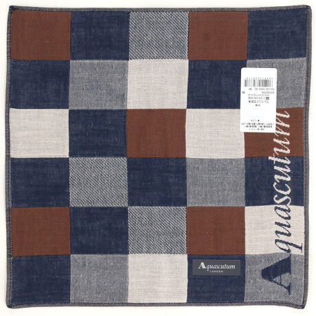 [^:0011620002]ubÑJ[O|Cg̃fUCłBANAXL[^̃Nu`FbÑJ[OAJ[̑gݍ킹y݂1łB_炩ȕŐlC̎OdK[[Ag₷25cmTCYłpӂ܂B[Aquascutum] 1851N hA[WFgX̍dX^[g ANAXL[^́Aégaqua-hƁgscutum-hgݍ킹B gAquascutumhhR[gŐEIȕ]󂯁Aȗ _EueBbVuhƂāAɂ킽Ė{ǋ GO[NeBux󂯑Ă n݂170N̗jA`̃uhłB