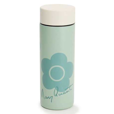 [^:0012730001]݃pXeƃ}bgȎőlۂdオ̃XeX{gB΂ɂۂƎ܂RpNgTCYB`^C͂AʋΒʊwEH[LOȂǂɊ􂷂XeX{głB[MARY QUANT]̃[ɂƂꂸA؂ɁAR𔭑zzB̎ƌĂ΂ꂽCMX̂UONBhXDCMOhhƂJ`[[ugN}[ENgBht@bV̑bzA܂Ń^u[ƂĂ~jXJ[g͐EIȃu[ƂȂ܂BƑnIōDSȍĺA㏗̎Љioɑ傫ȉe^ė܂BMARY QUANT̃ACeɂ́Â܂܂̎\AȏɂƋPĂقƂz߂Ă܂BuhV{ufCW[vuh̃ACRłfCW[}[ŃAႩ肵̃}[̗琶܂ꂽ́BȊw̗͂ł͍炩邱Ƃ̂łȂEłւ̍ԁB̓}[炵uRvƁuƑnv\uMARY QUANTv̏ےłB