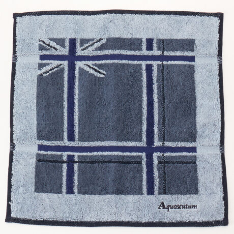 [^:0010730003]CŌJ[OANZg̃pC^IłBLɂ͍ɃjIWbN`[tAVѐŜ1łBgpV[̑^InJ`BpIȂAANAXL[^炵fUCڂ܂B[Aquascutum]1851N hA[WFgX̍dX^[gANAXL[^́Aégaqua-hƁgscutum-hgݍ킹BgAquascutumhhR[gŐEIȕ]󂯁Aȗ_EueBbVuhƂāAɂ킽Ė{ǋGO[NeBux󂯑Ăn݂170N̗jA`̃uhłB