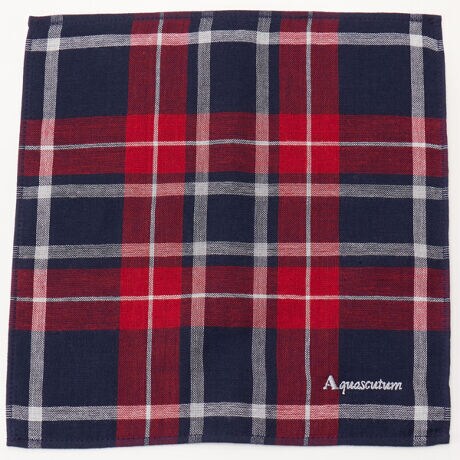 [^:0010730004]Ԃ̃`FbÑK[[^IAlC̃J[Oł܂Ƃ߂܂BV[I΂ȂfUĆAMtgɂœKȈꖇłBgpV[̑^InJ`BpIȂAANAXL[^炵fUCڂ܂B[Aquascutum]1851N hA[WFgX̍dX^[gANAXL[^́Aégaqua-hƁgscutum-hgݍ킹BgAquascutumhhR[gŐEIȕ]󂯁Aȗ_EueBbVuhƂāAɂ킽Ė{ǋGO[NeBux󂯑Ăn݂170N̗jA`̃uhłB