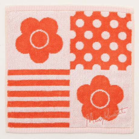 [^:0011240002]ڐG⊴ʂ̂鎅pCɎgpATCY25cm̃^InJ`łB[MARY QUANT]̃[ɂƂꂸA؂ɁAR𔭑zzB̎ƌĂ΂ꂽCMX̂UONBhXDCMOhhƂJ`[[ugN}[ENgBht@bV̑bzA܂Ń^u[ƂĂ~jXJ[g͐EIȃu[ƂȂ܂BƑnIōDSȍĺA㏗̎Љioɑ傫ȉe^ė܂BMARY QUANT̃ACeɂ́Â܂܂̎\AȏɂƋPĂقƂz߂Ă܂BuhV{ufCW[vuh̃ACRłfCW[}[ŃAႩ肵̃}[̗琶܂ꂽ́BȊw̗͂ł͍炩邱Ƃ̂łȂEłւ̍ԁB̓}[炵uRvƁuƑnv\uMARY QUANTv̏ےłB